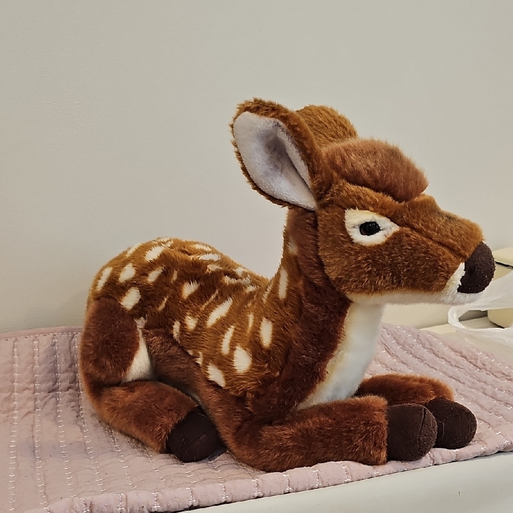 FAO Schwarz Fawn Stuffed Animal Deer